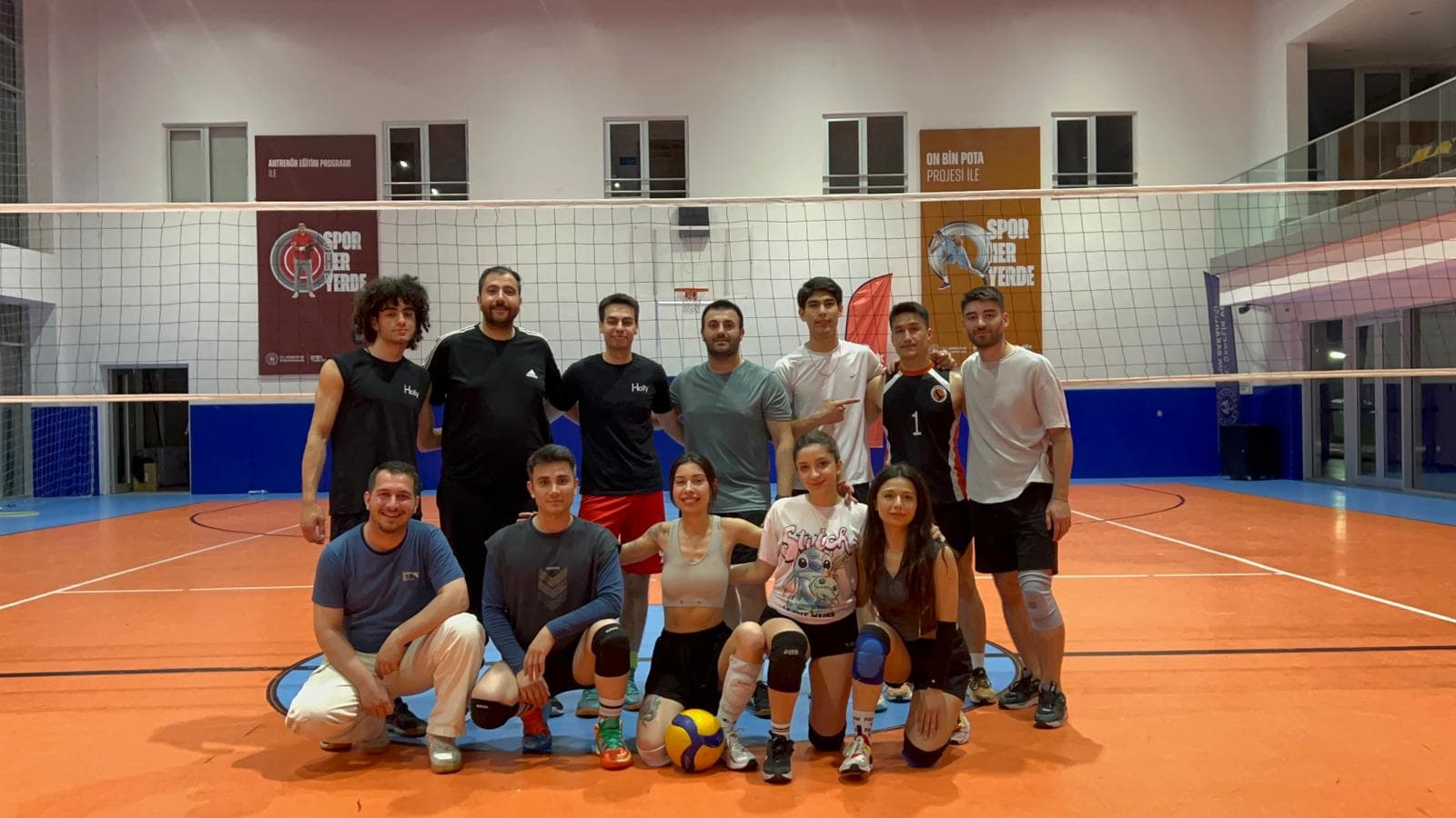 Holly Sport Voleybol etkinliği 15